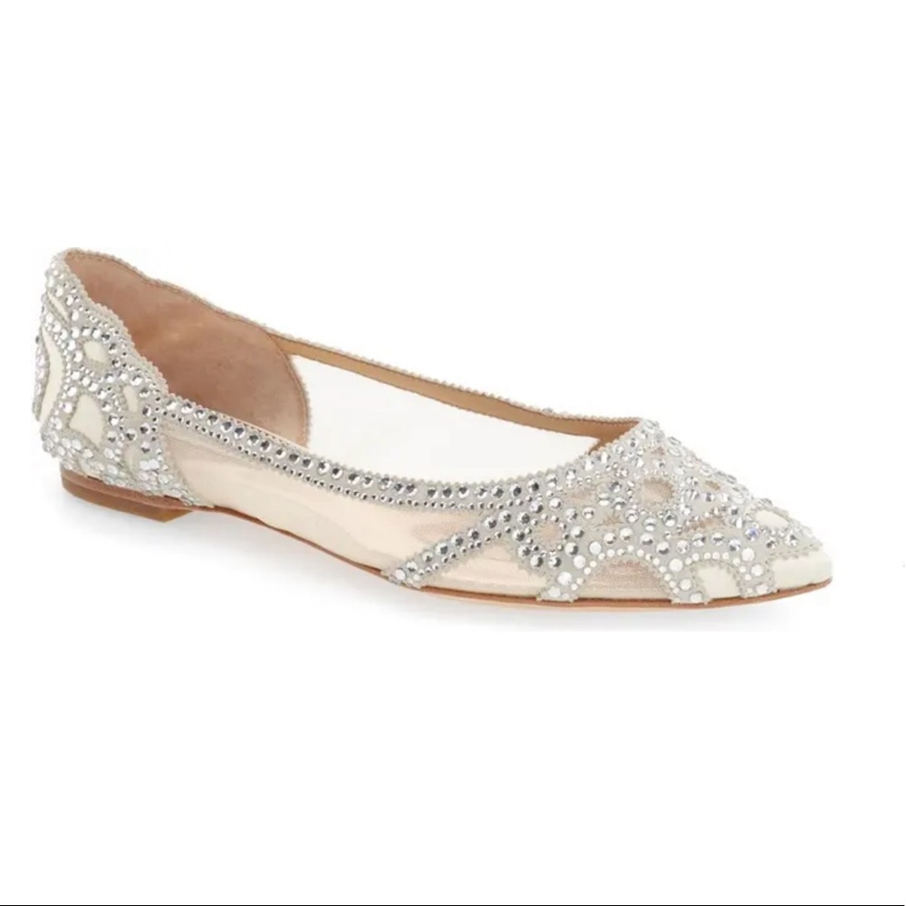 Badgley Mischka Women's Gigi Pointed Toe Flat - Ivory - Size 10
